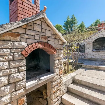Σπίτι διακοπών House Svjetlana