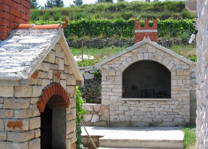 House Svjetlana פוסטיר